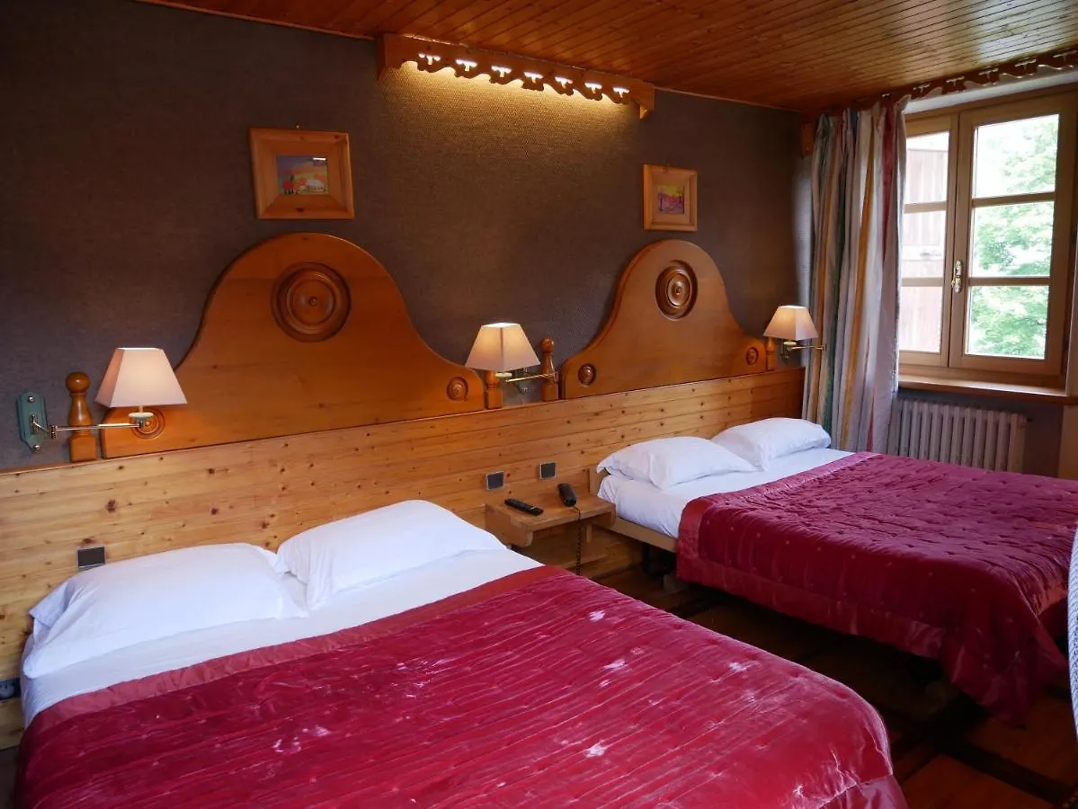 Hotel Du Parc - Manoir Du Baron Blanc Faverges